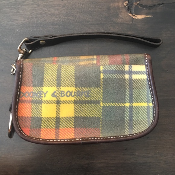 Dooney & Bourke Wristlet - Picture 2 of 4